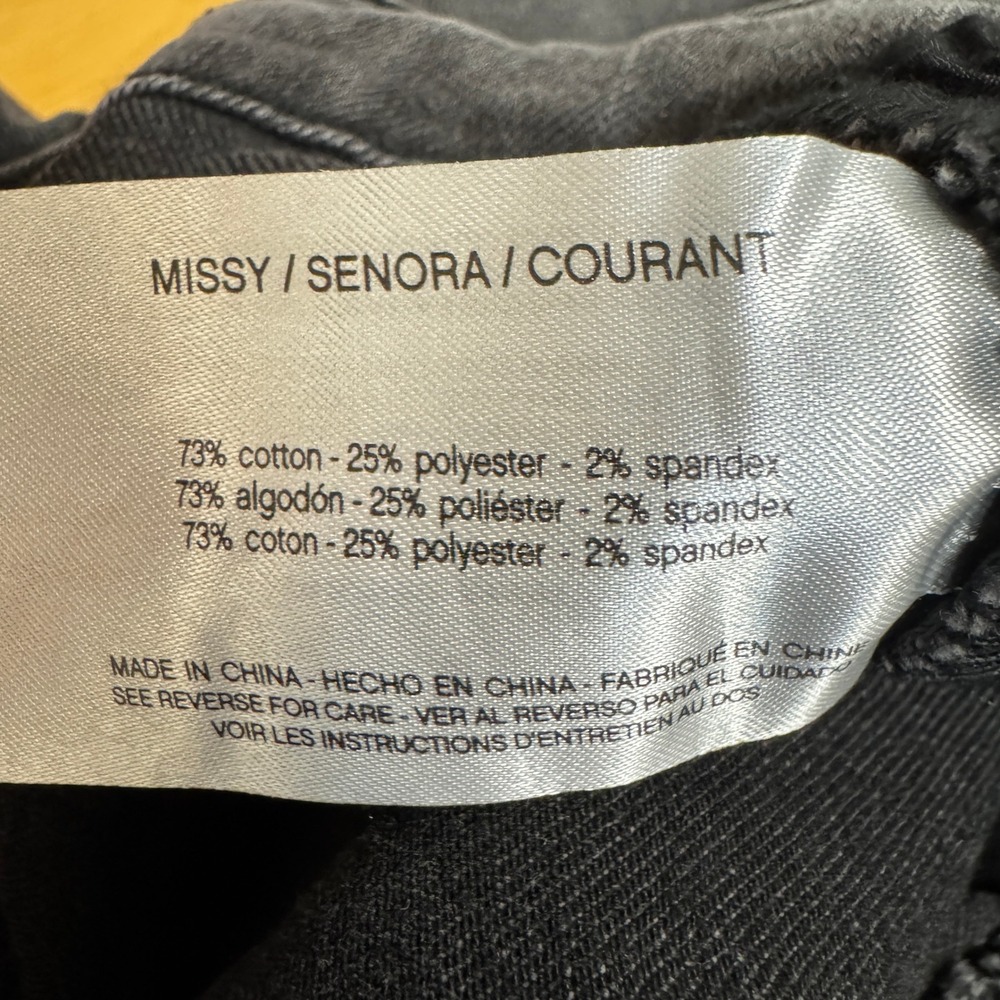 Skinnygirl Jeans High‎ Rise Bermuda Shorts Women's Size 32/14 Dark Wash - Picture 7 of 10